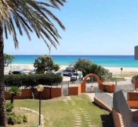 Graziosa Villetta Vista Mare * Solanas (Cagliari)